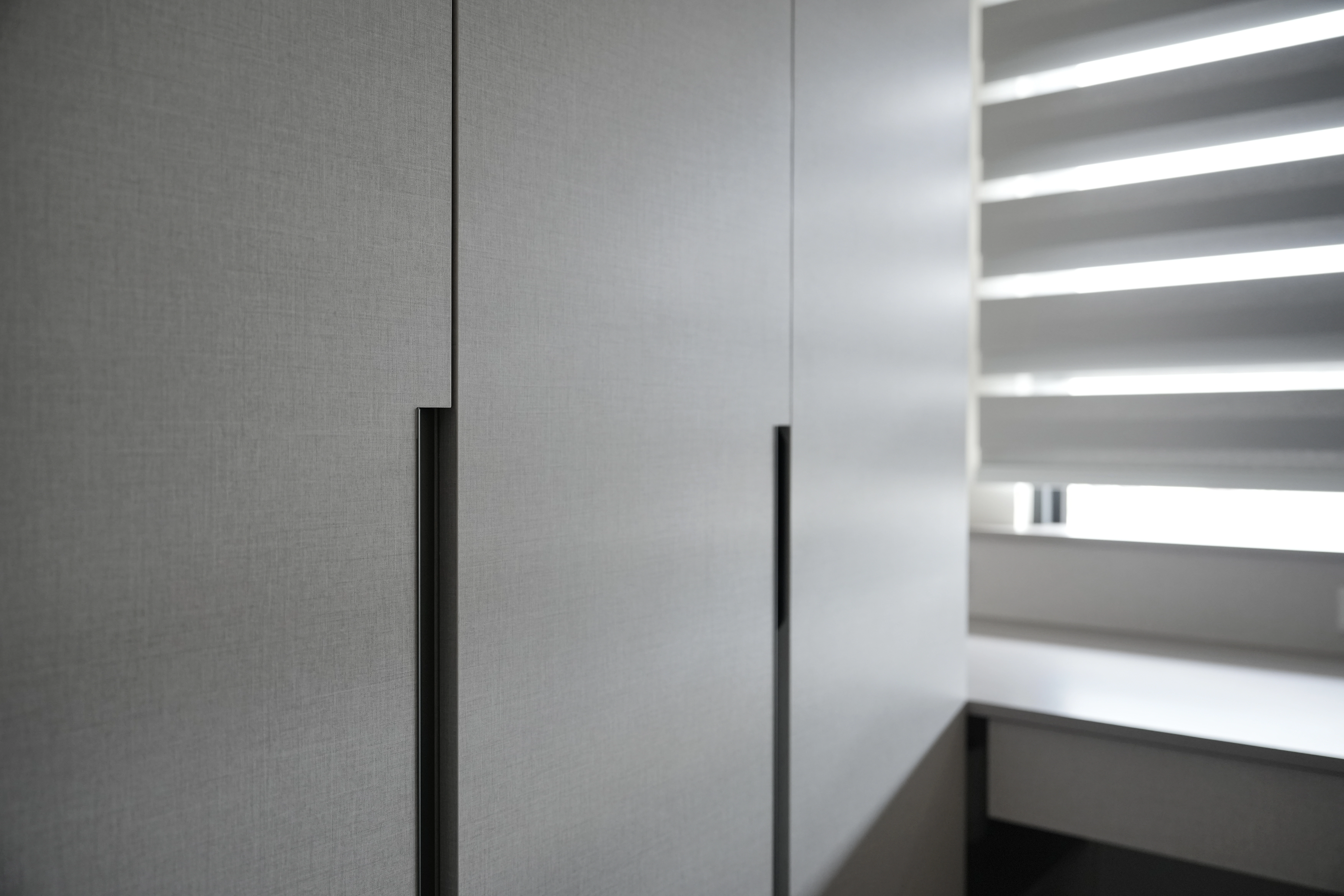 德盈系統家具:量身定制儲藏室層架高度滿足各種物件收納需求