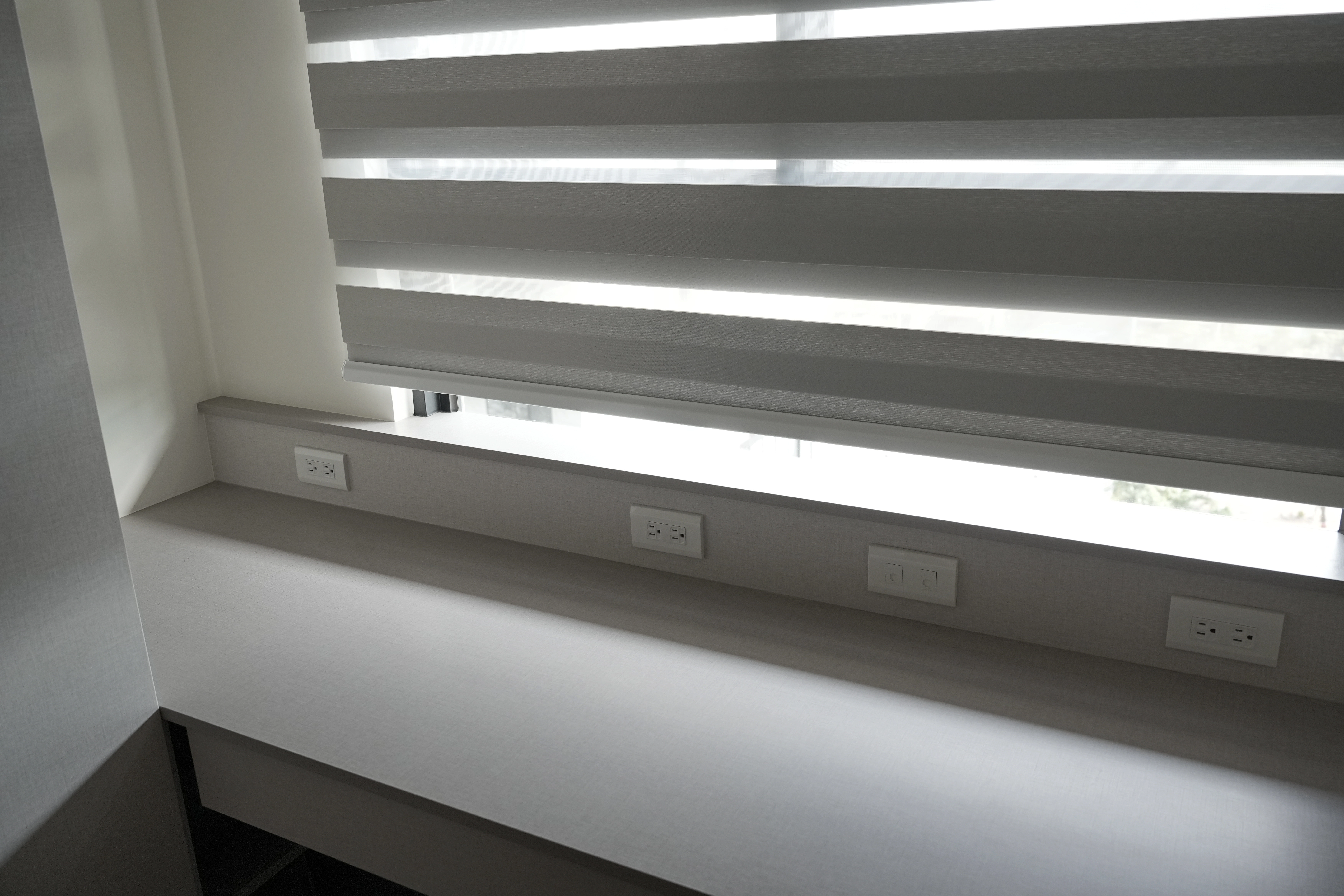 德盈收納設計實例:儲藏室開放式層架方便大型家電與雜物分類