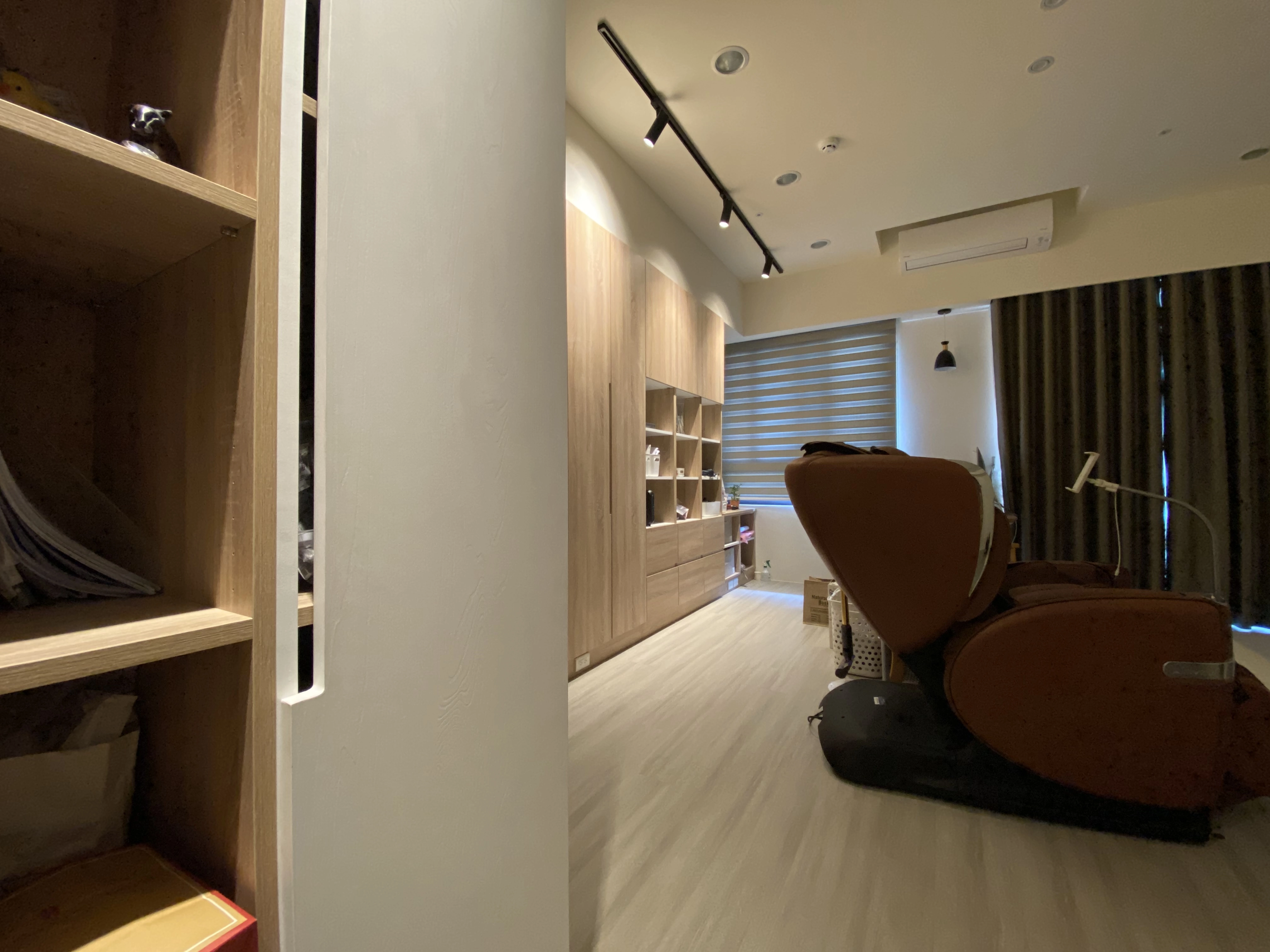 北歐無把手系統櫃:預防幼童碰撞,打造台南安全居家。