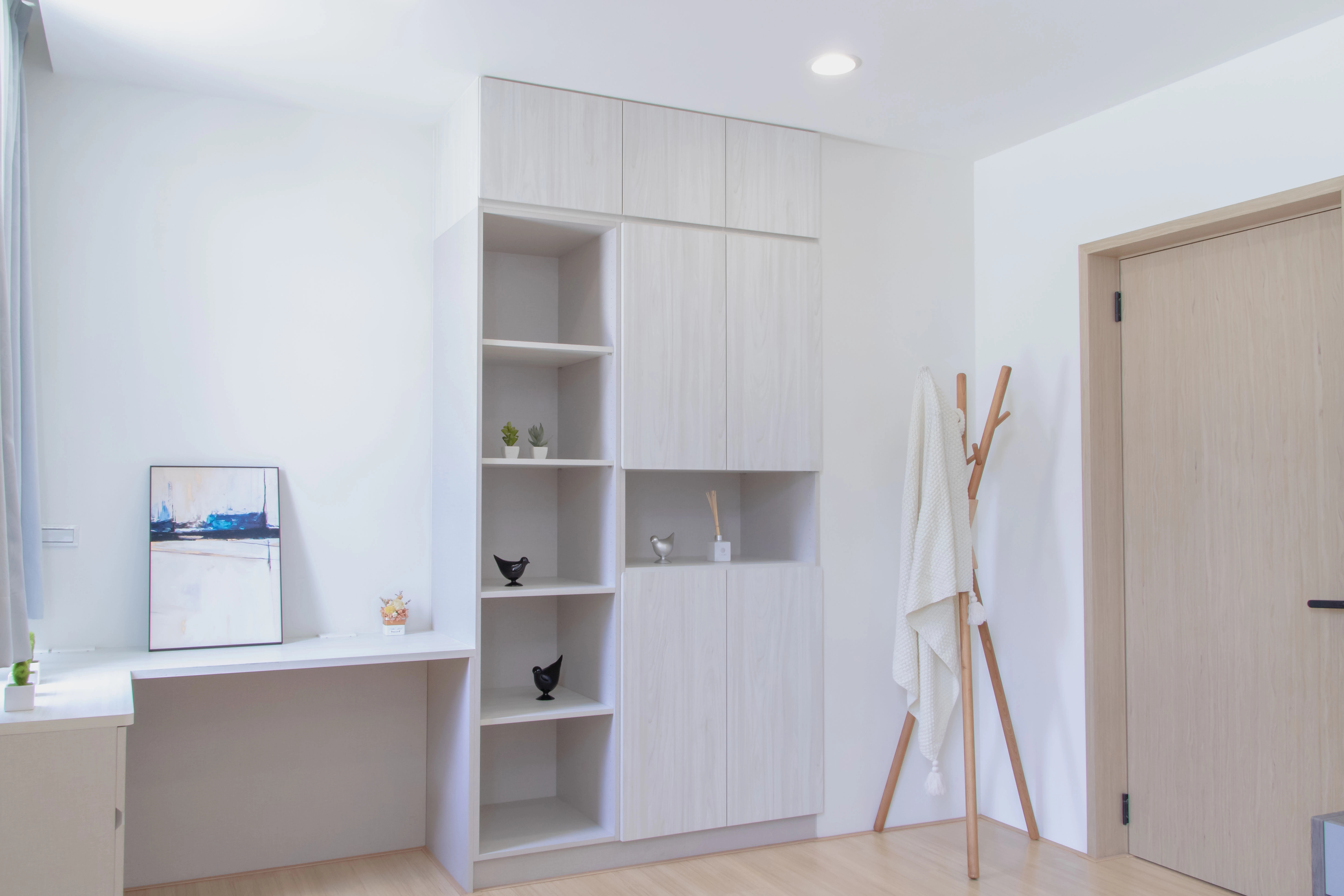 日式風局部裝修: 德盈專注美學機能整合,為居家空間注入獨特靈魂。