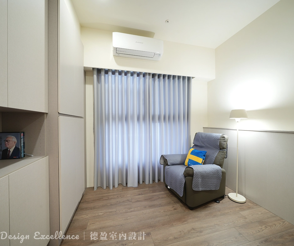 小坪數居家極大化收納規劃,讓日常用品各歸其位。