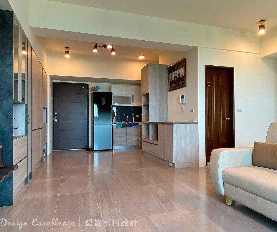 選擇具備專業證照與透明報價的團隊,安心啟動台南室內設計。