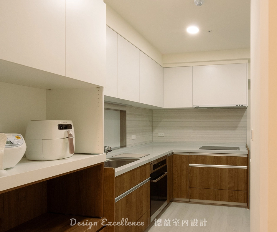 善用疊櫃與專屬收納，告別髒亂廚房。