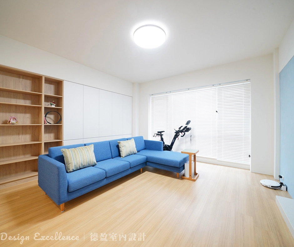 客廳系統沙發後收納櫃完工