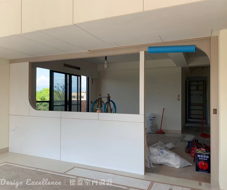 木作沙發半高牆